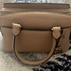 Henri Bendel beige purse